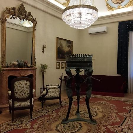 Bed and Breakfast Palazzo Laguardia Fasano Esterno foto
