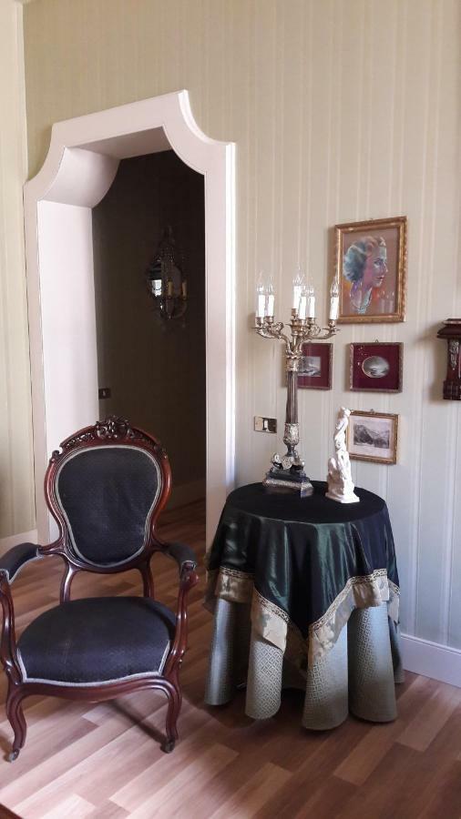 Bed and Breakfast Palazzo Laguardia Fasano Esterno foto