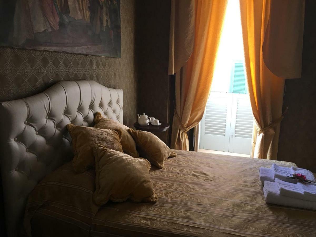Bed and Breakfast Palazzo Laguardia Fasano Esterno foto