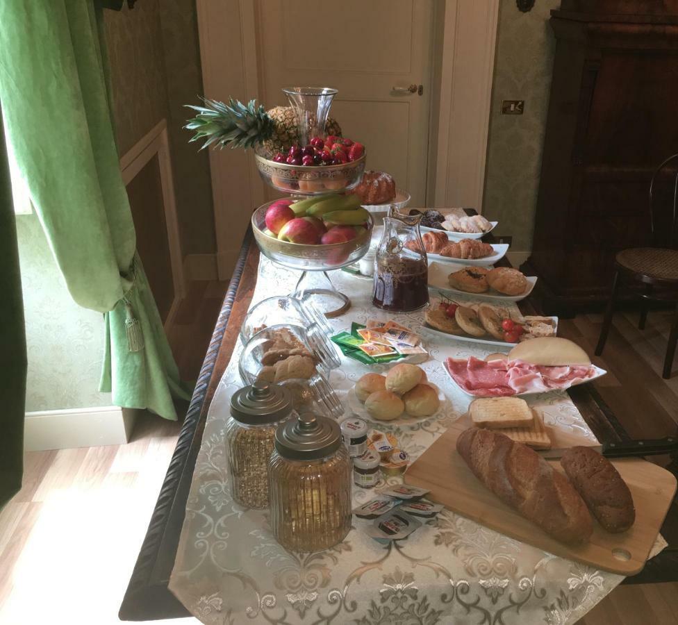 Bed and Breakfast Palazzo Laguardia Fasano Esterno foto