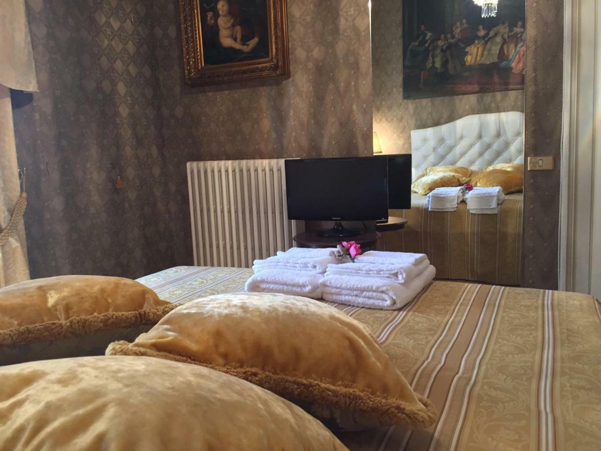 Bed and Breakfast Palazzo Laguardia Fasano Esterno foto