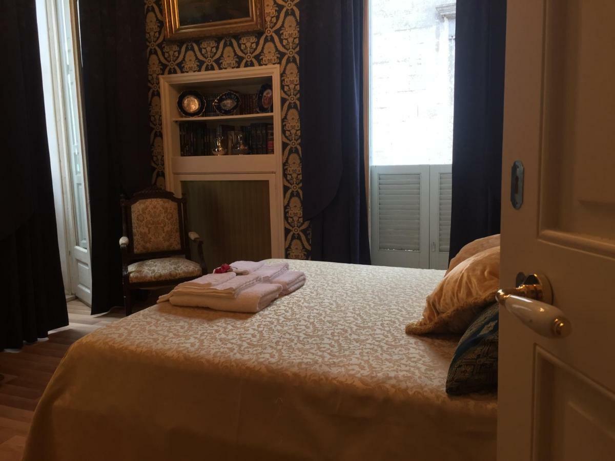 Bed and Breakfast Palazzo Laguardia Fasano Esterno foto