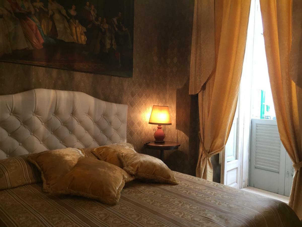 Bed and Breakfast Palazzo Laguardia Fasano Esterno foto